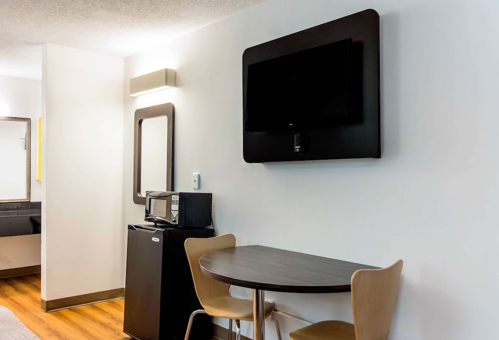 Studio 6 Extended Stay - Lagrange, GA 39/50