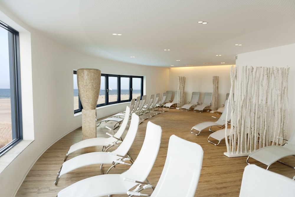a-ja Warnemuende. Das Resort 24/56