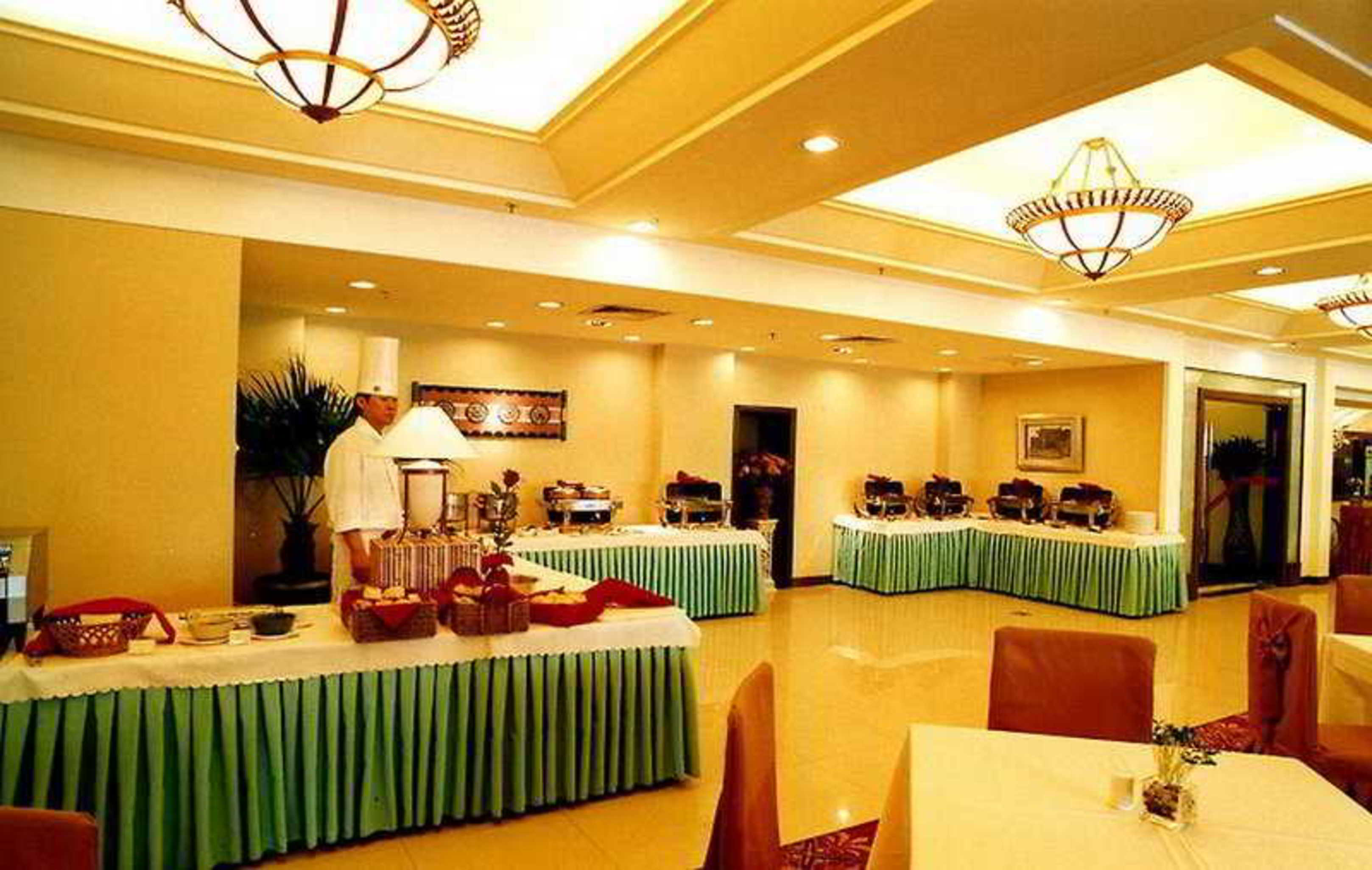 Beijing Dongfang Hotel 31/33