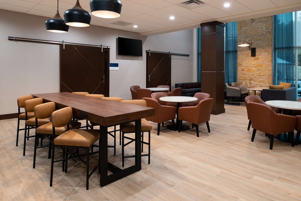 Hyatt Place Dallas/Rockwall 30/49