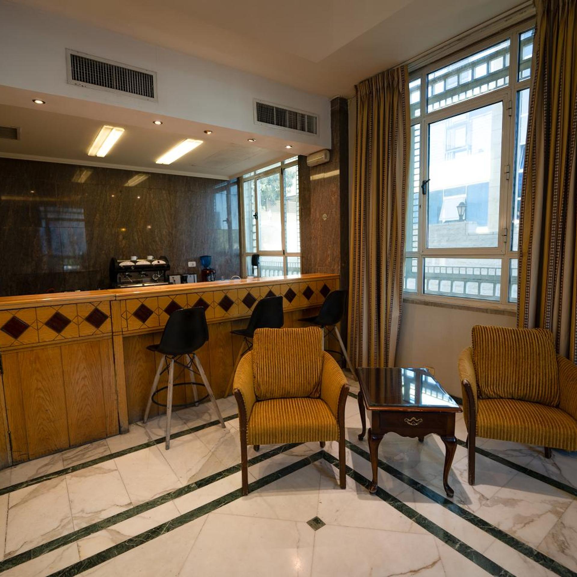 Kindi Suites Hotel 31/37