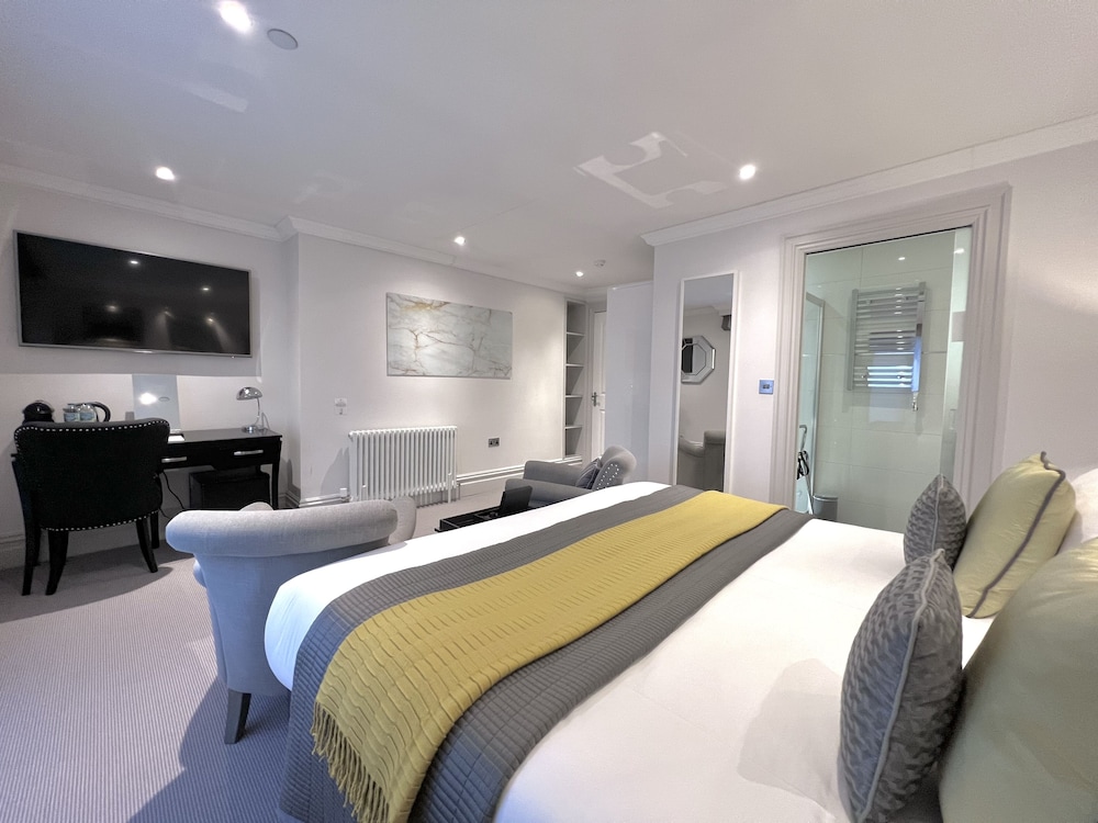 Tavistock House Hotel 18/38