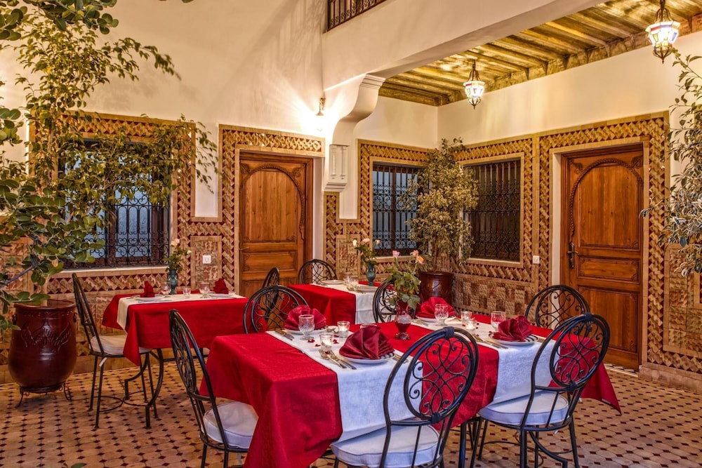 Amour d'auberge 28/36