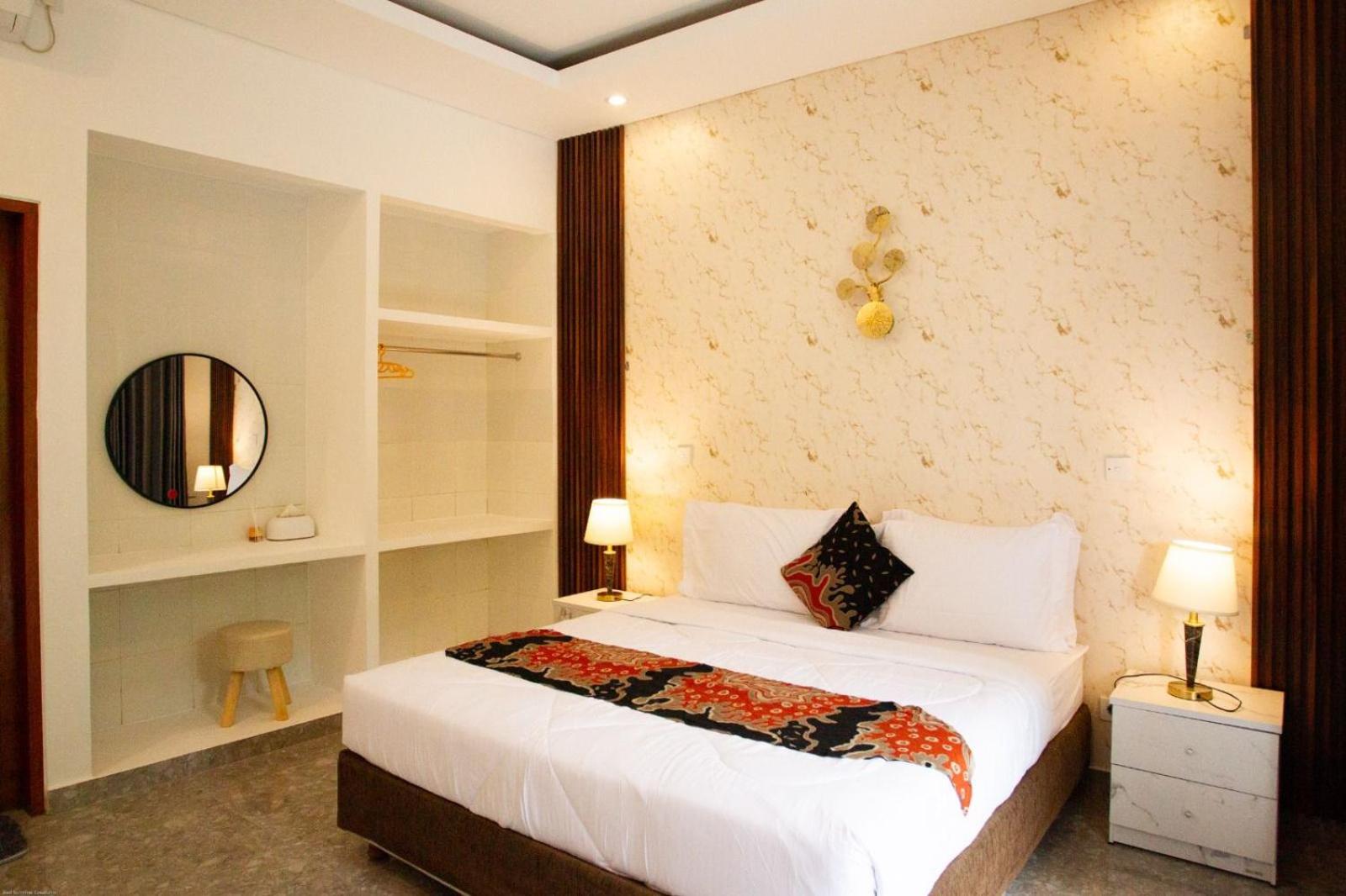 Ratu Guest House 2/18