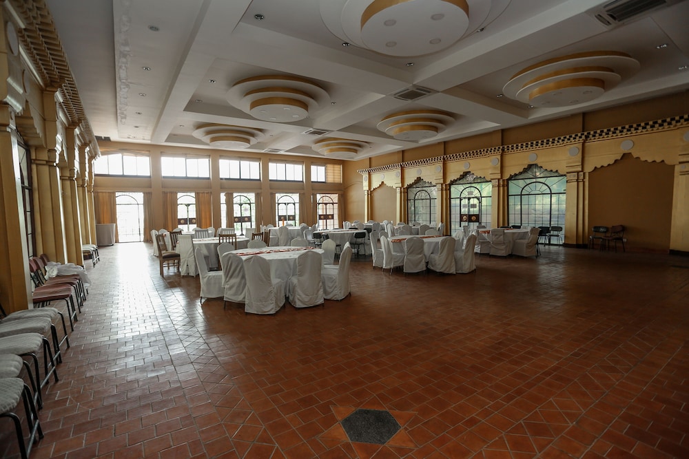 Grand Norling Hotel's Resort 14/30