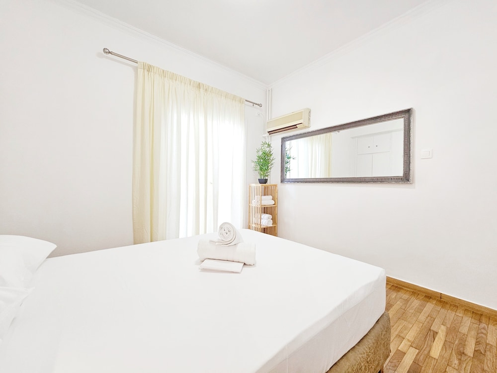 Athens House 15/49