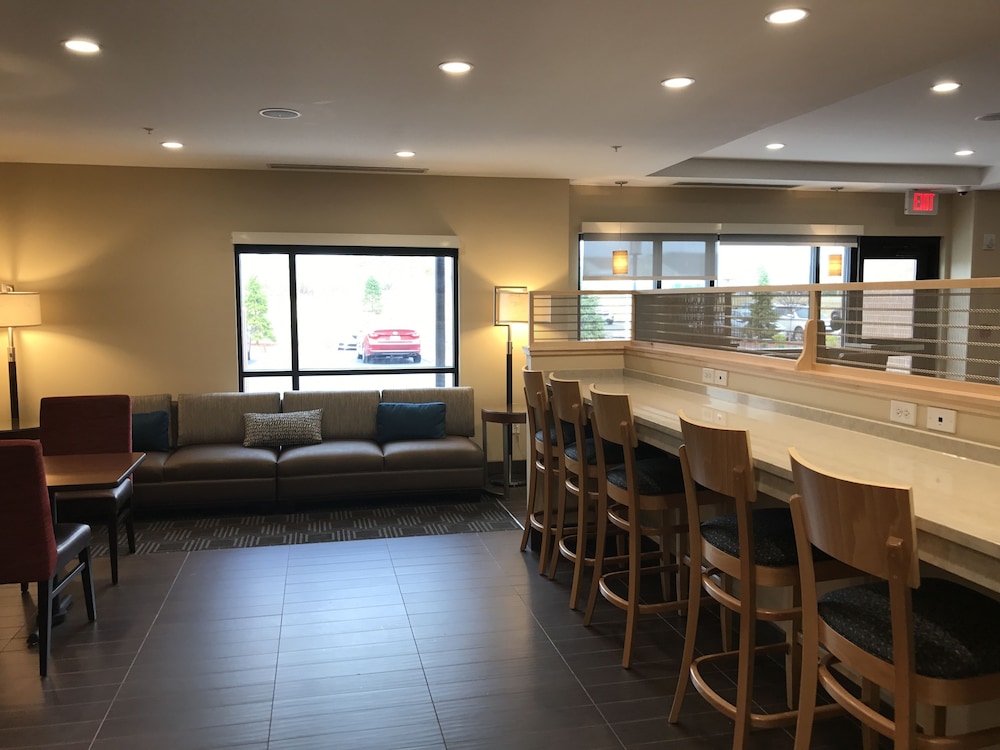 TownePlace Suites by Marriott New Hartford 33/48