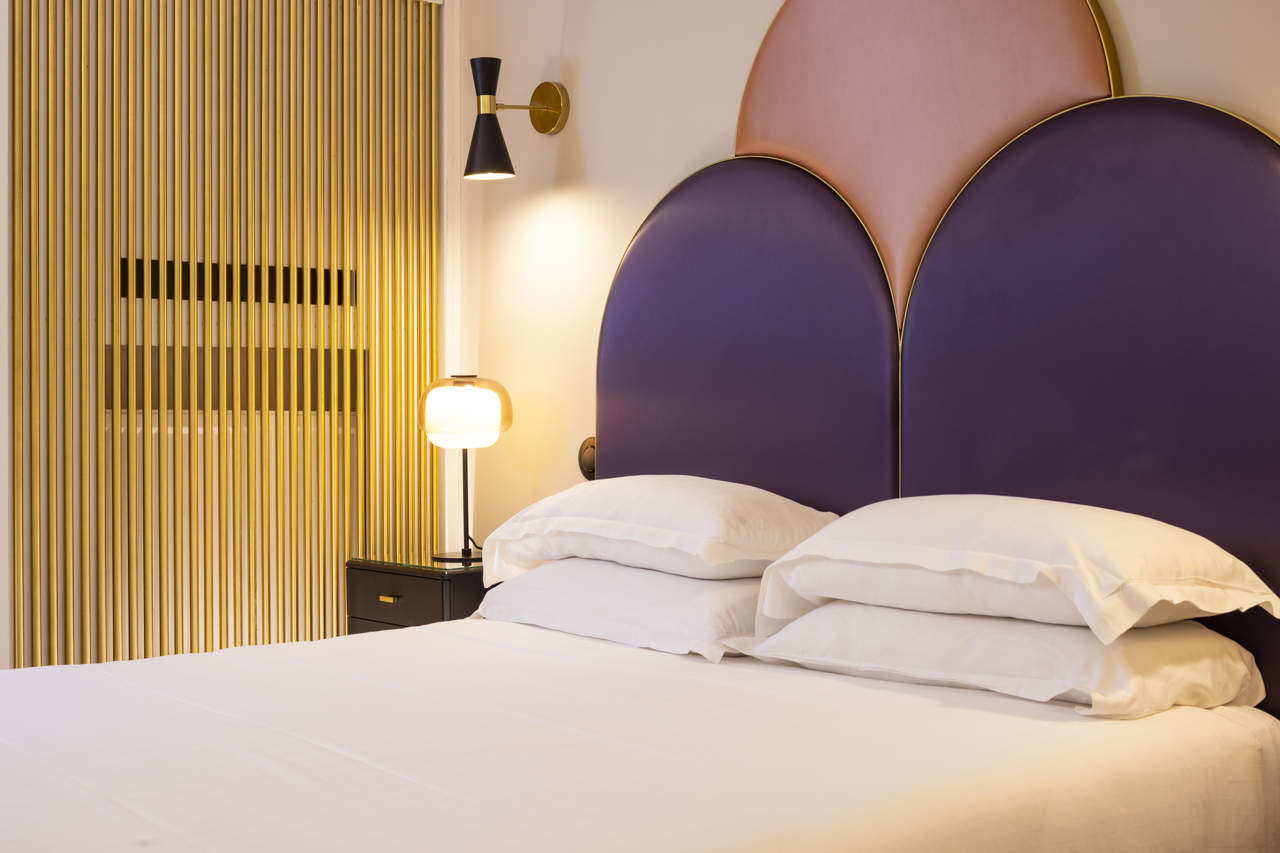 Hotel Mondial 74/100
