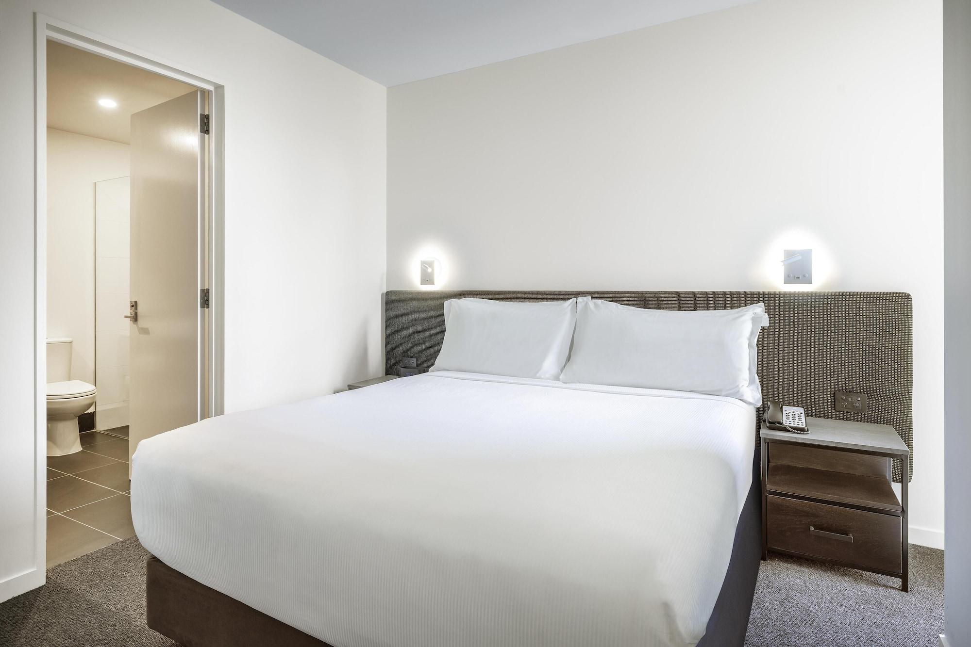 2 Bedrooms, Residence, Suite