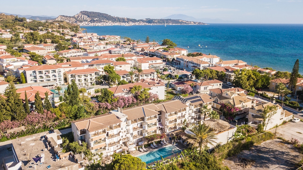 Iniohos Zante Hotel & Suites 45/50