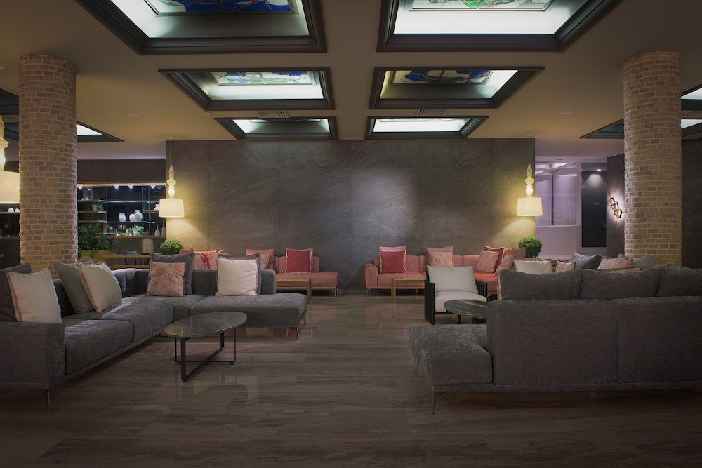 Porto Angeli Beach Resort 50/76