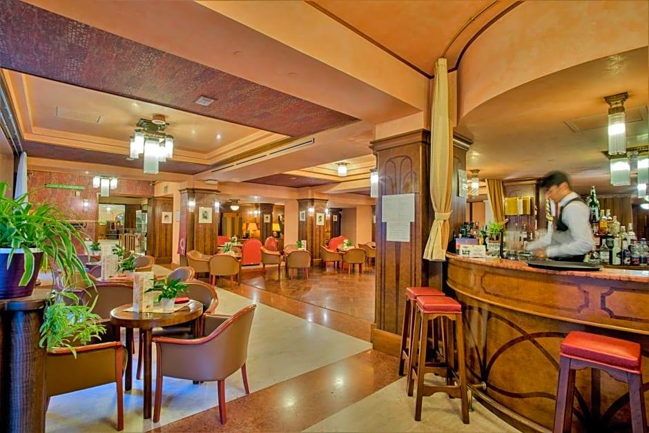 Hotel Astoria 39/50