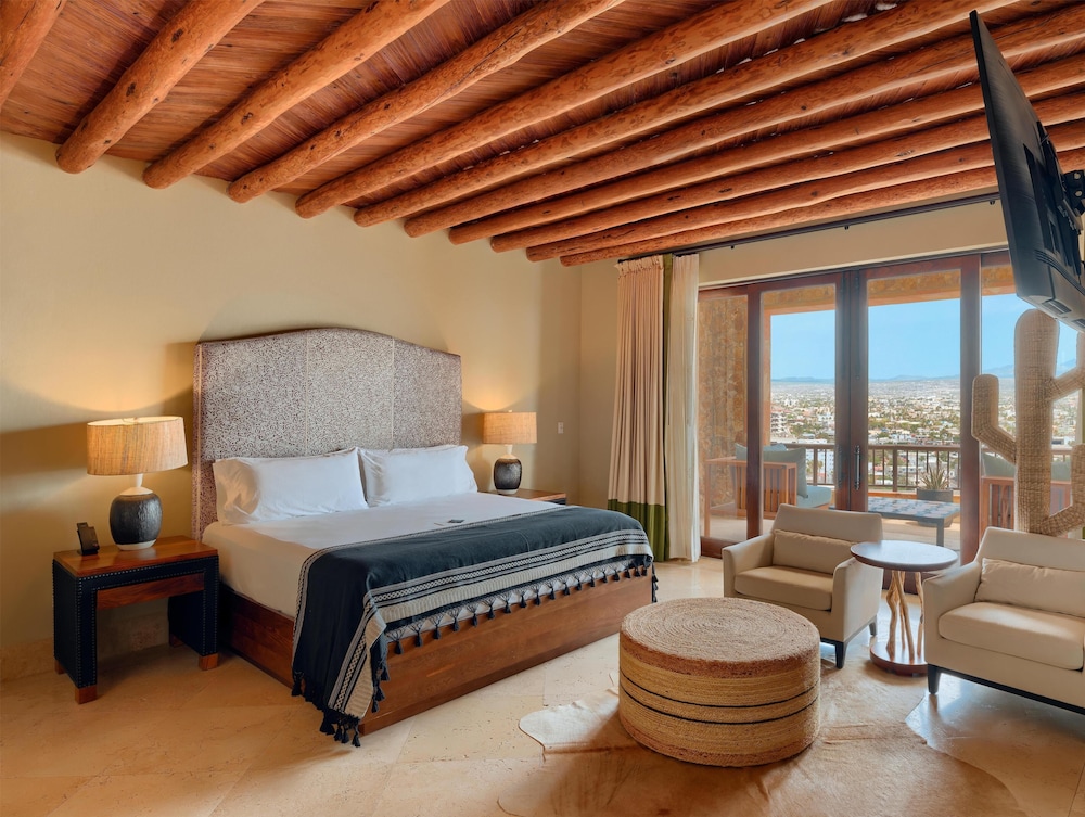 Private Home, 4 Bedrooms, 2 King Beds, 4 Queen Beds, Panoramic Marina View