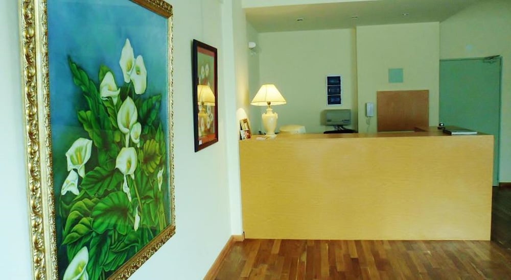 Juramento de Lealtad Townhouse Hotel 6/30