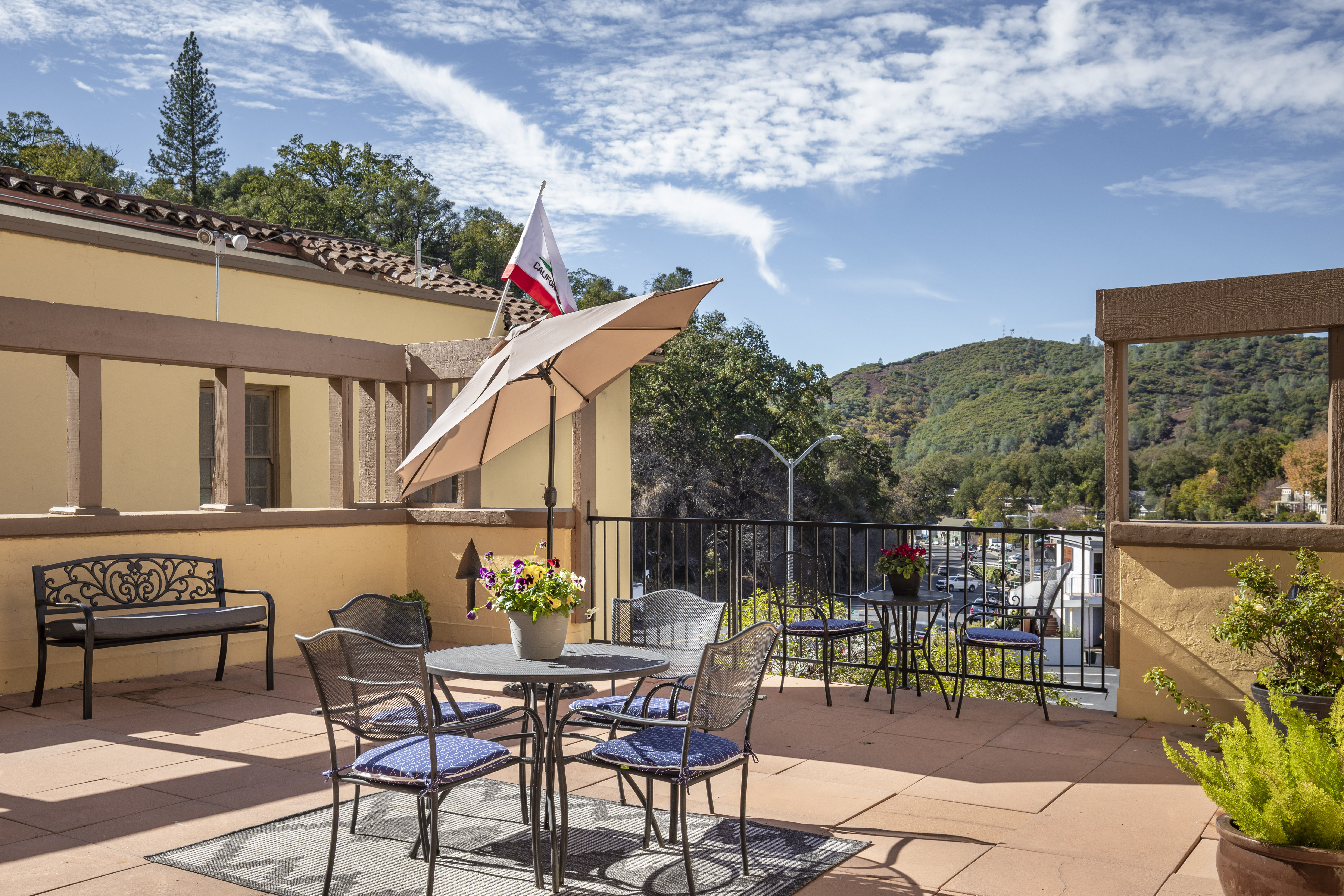 The Sonora Inn 36/50
