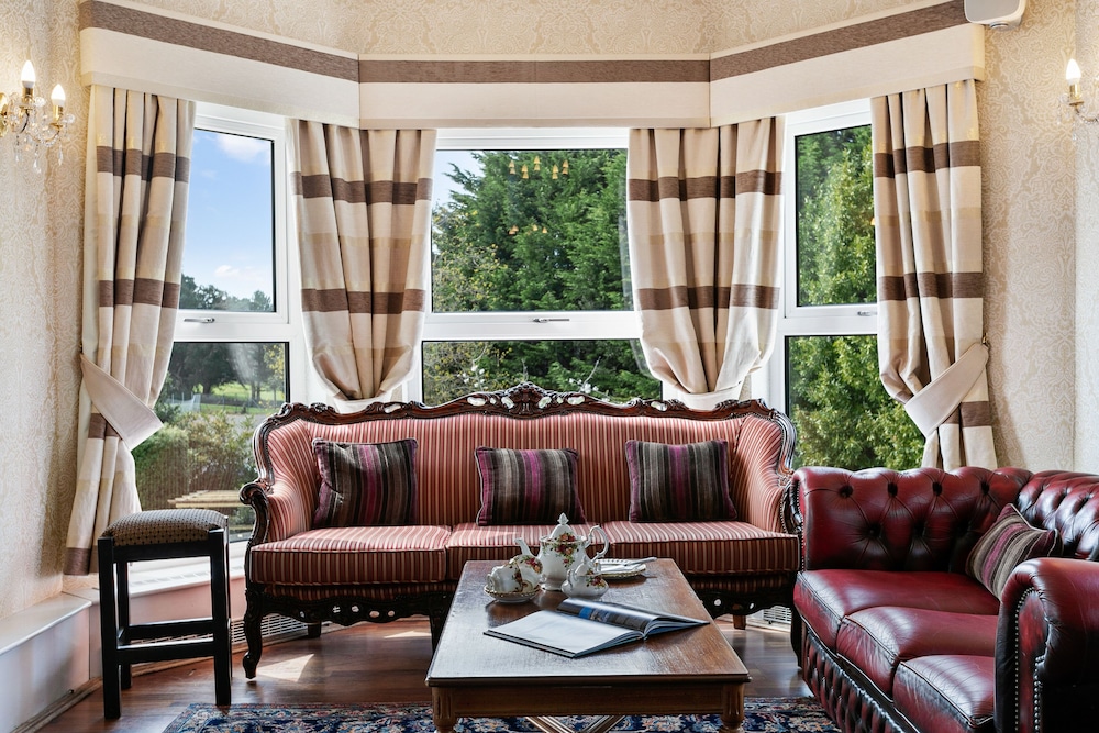 The Abbey Sands Hotel 45/60