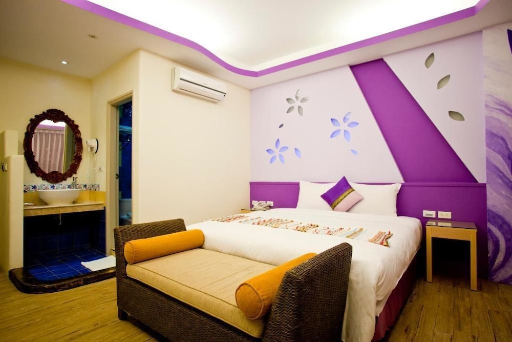 Millennium Inn 26/41