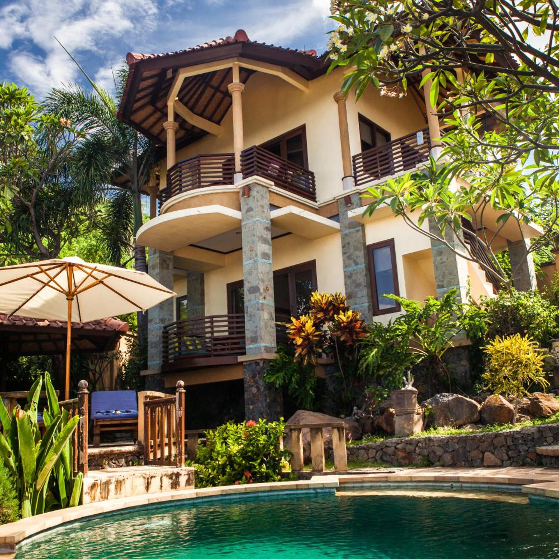 BLUE MOON VILLAS 4/55