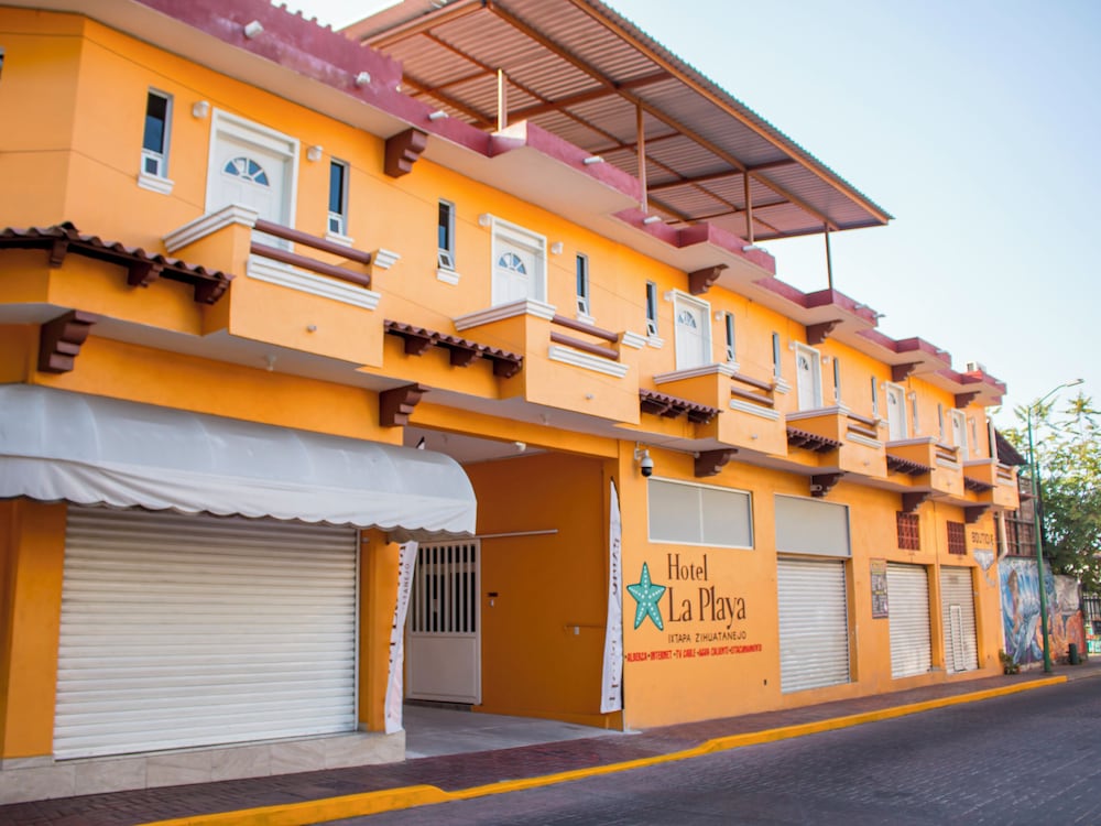 OYO Hotel La Playa in ZIHUATANEJO