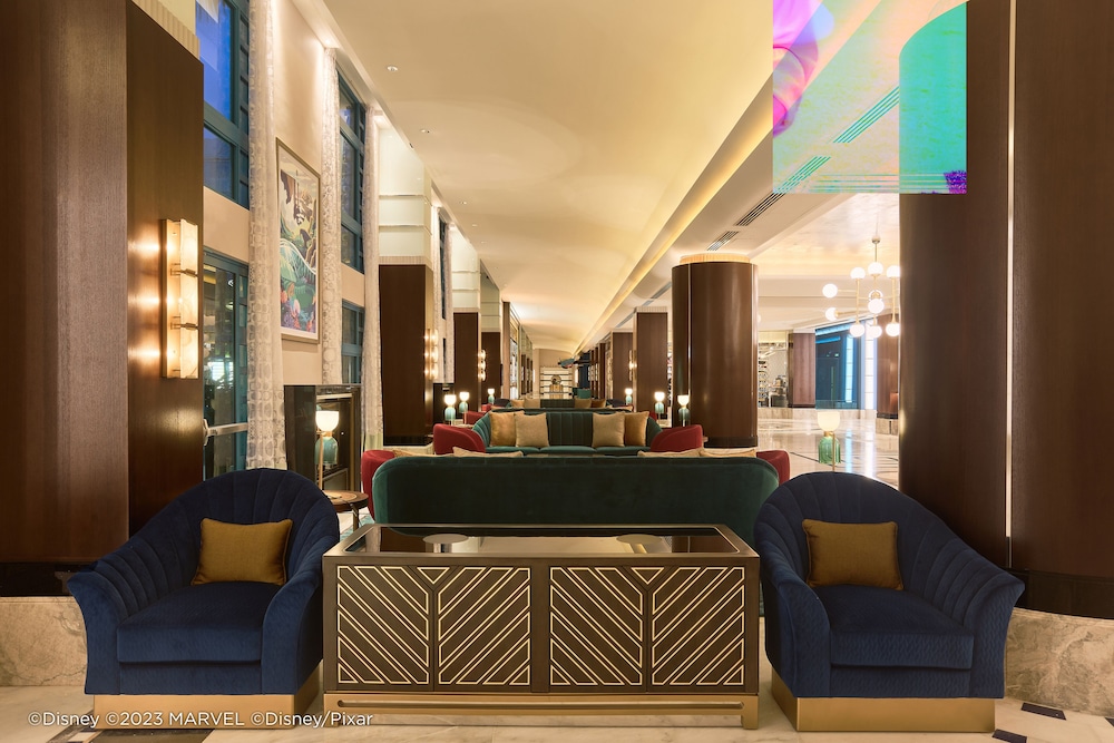 Disneys Hollywood Hotel 44/64