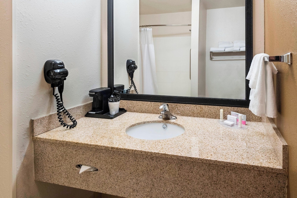Fairfield Inn & Suites Marianna 67/67