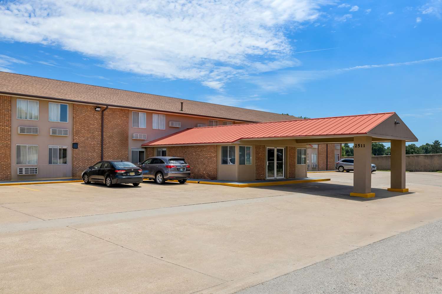 Econo Lodge Emporia 8/12