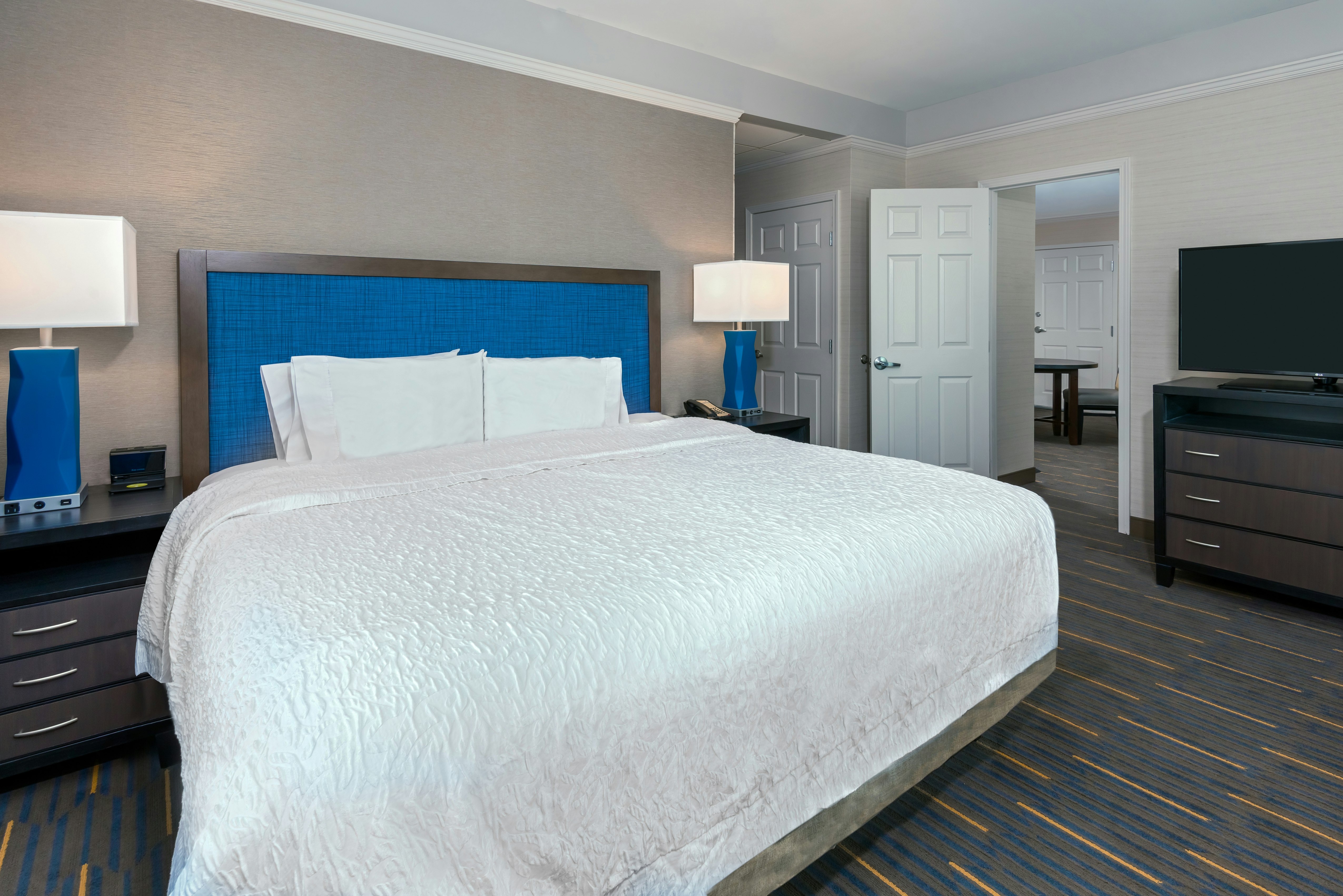 1 Bedroom, Suite, King Bed