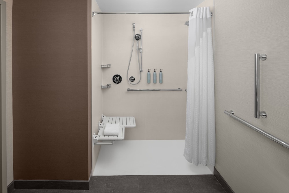 Courtyard by Marriott Orem University Place 38/38