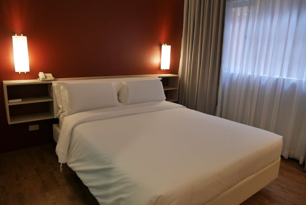 Circle Inn Hotel and Suites 17/63