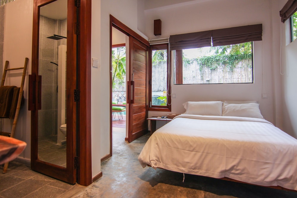 SUPERIOR, DOUBLE BED