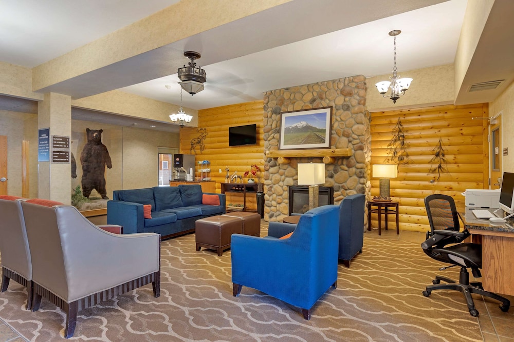 Comfort Suites Anchorage International Airport 28/31