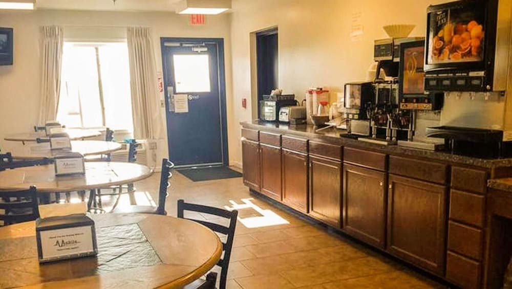 Ramada by Wyndham Williston 16/28