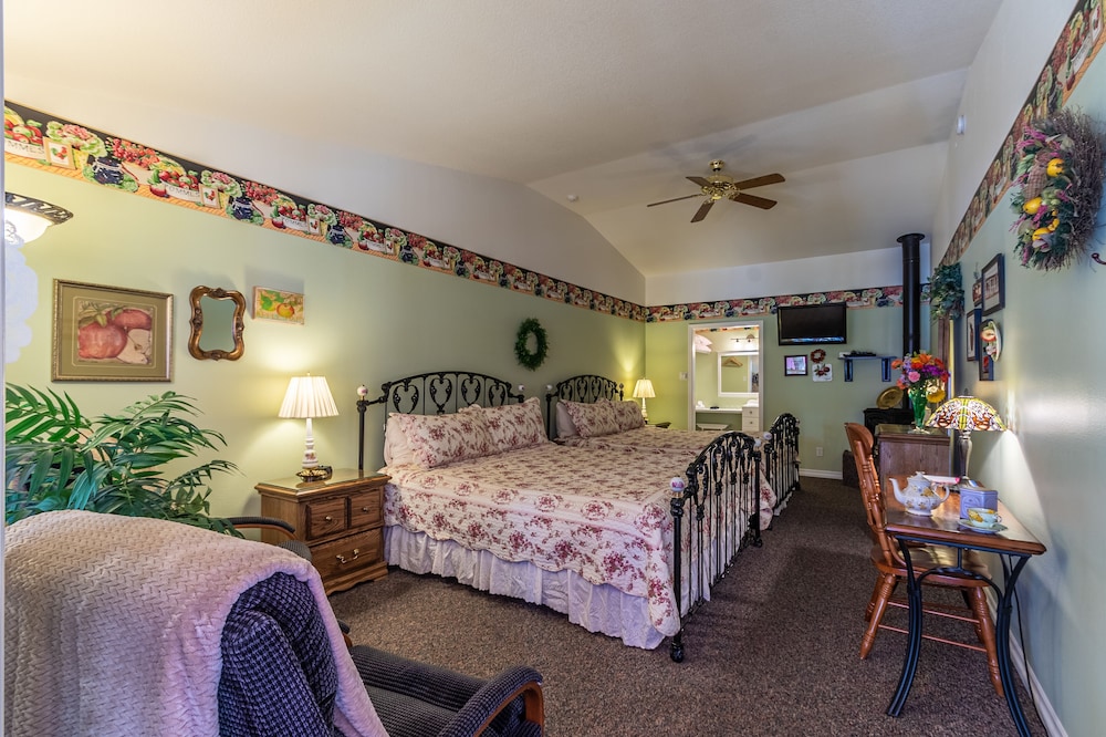 Apples Bed Breakfast 18/71
