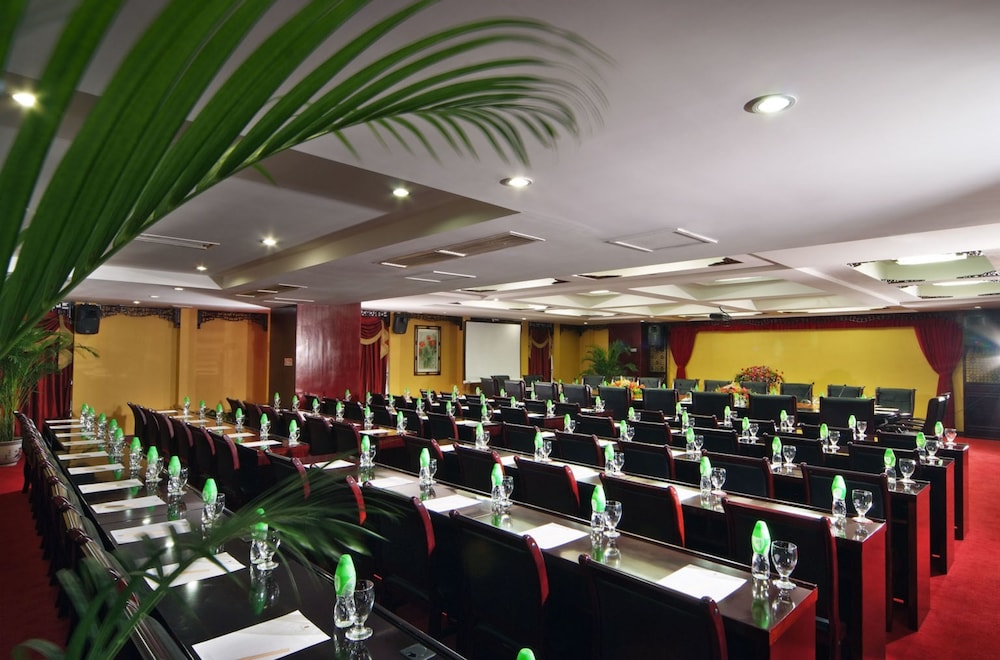 Homeland International Hotel 66/74