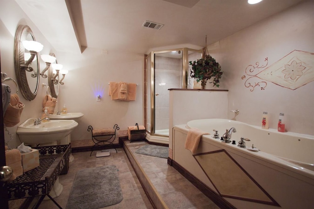 Old Northside Bed Breakfast 34/55