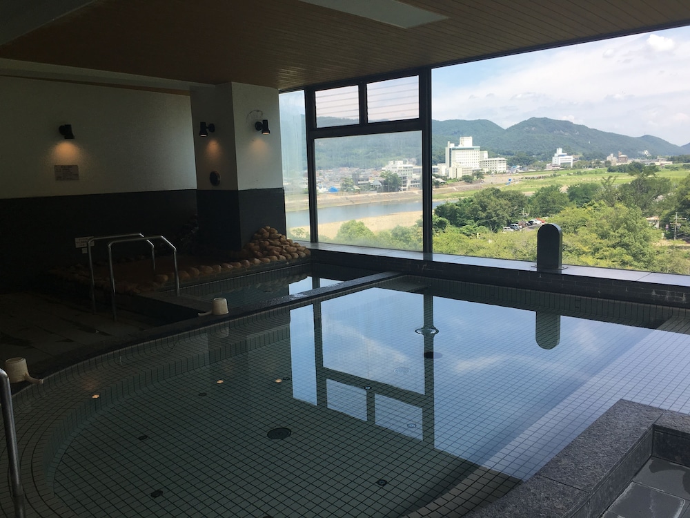 swimming pool spa