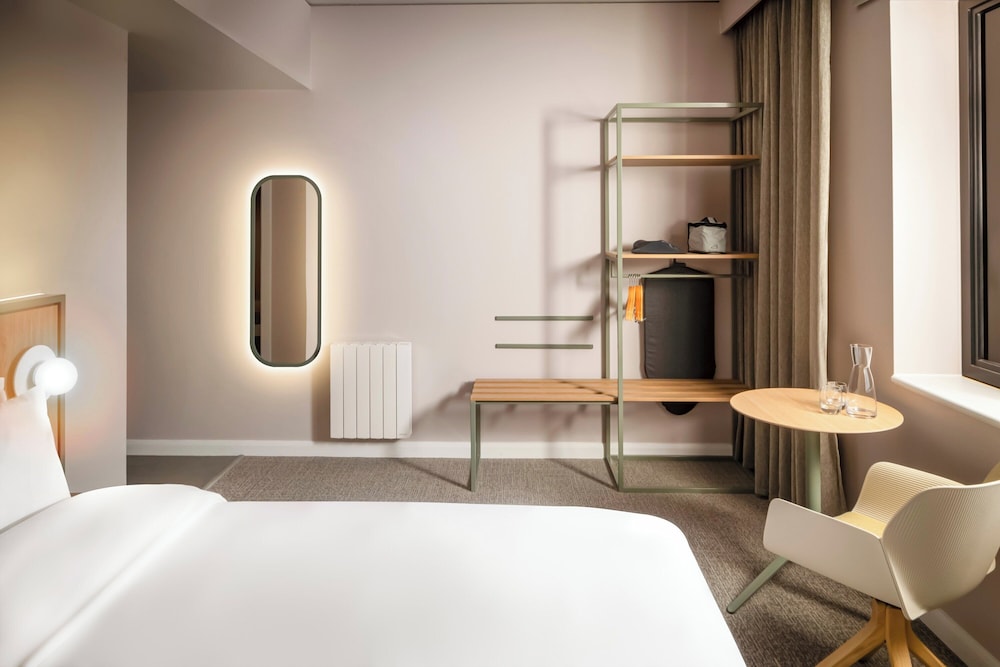 voco Zeal Exeter Science Park By IHG 18/50