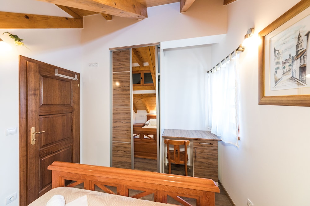 APARTMENTS PERLA 13/42