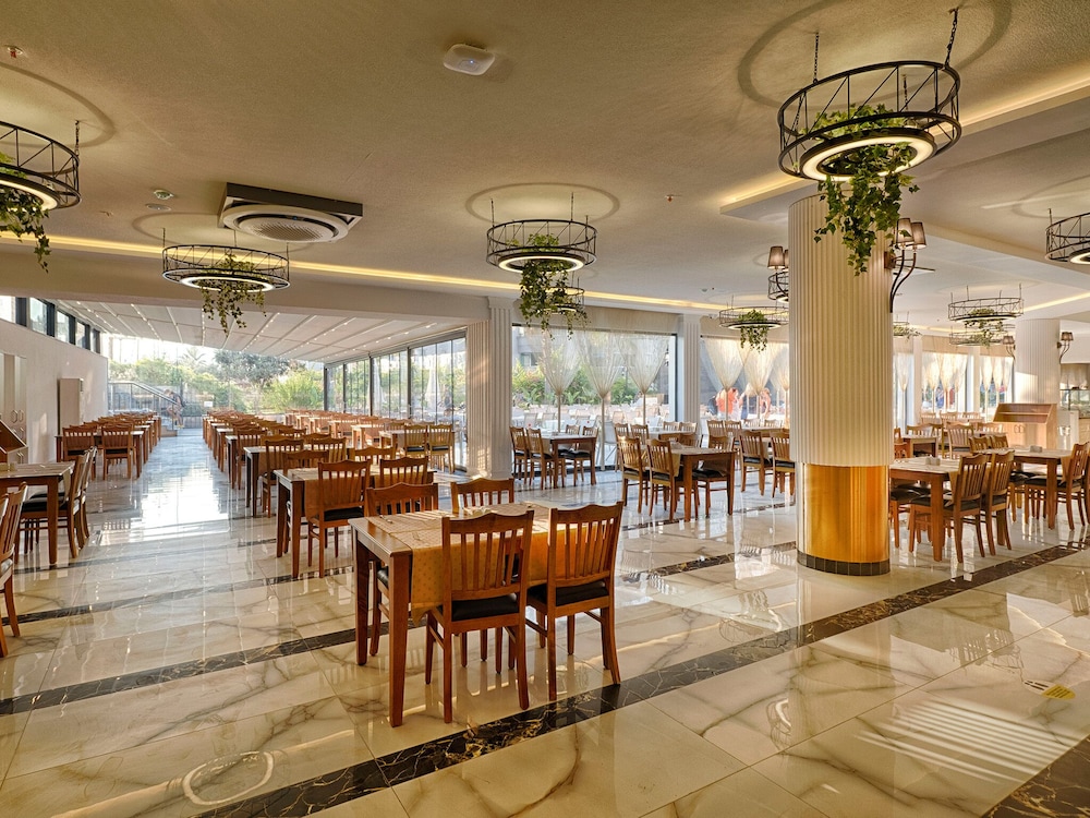 Grand Uysal Beach and Spa Hotel 34/50