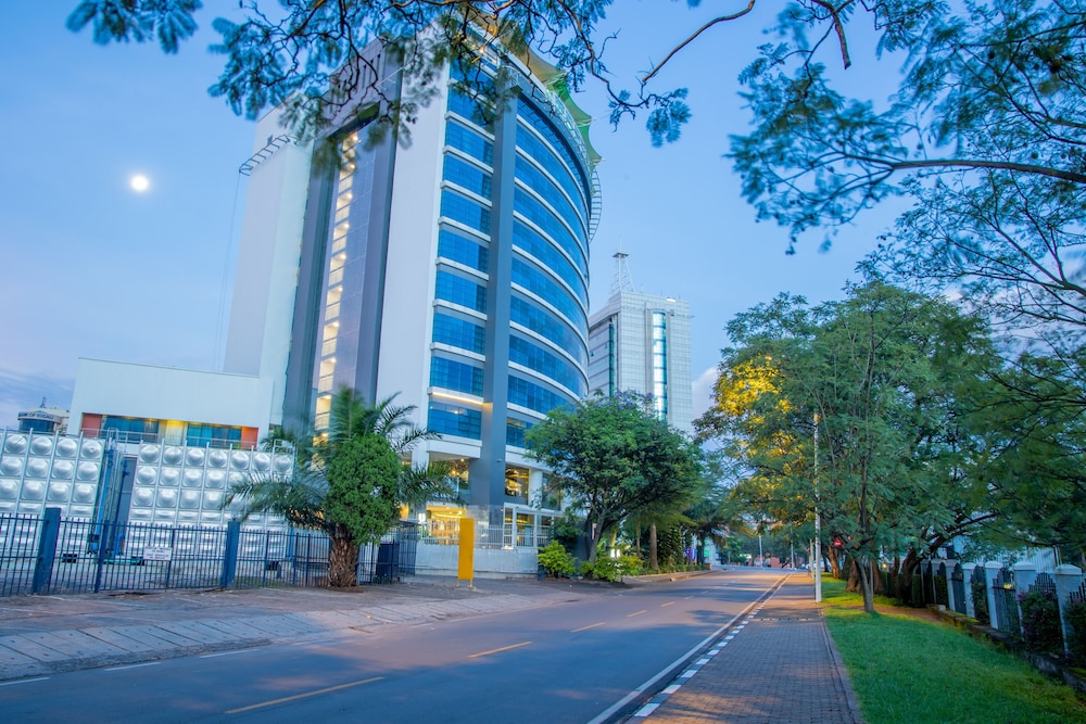 Ubumwe Grande Hotel 68/71