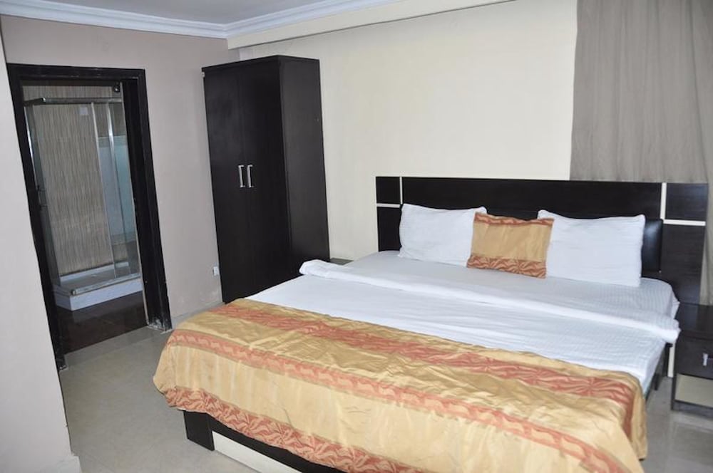 Beni Apartment And Suites 7/50