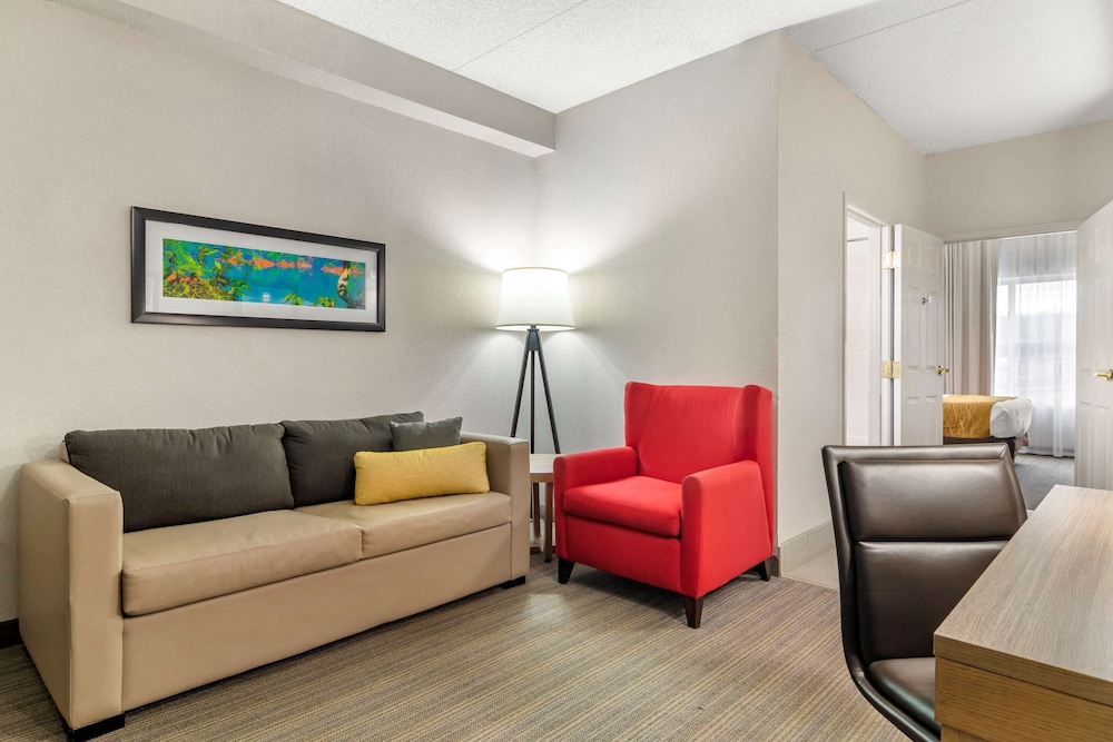 Comfort Inn and Suites Calhoun South 35/58