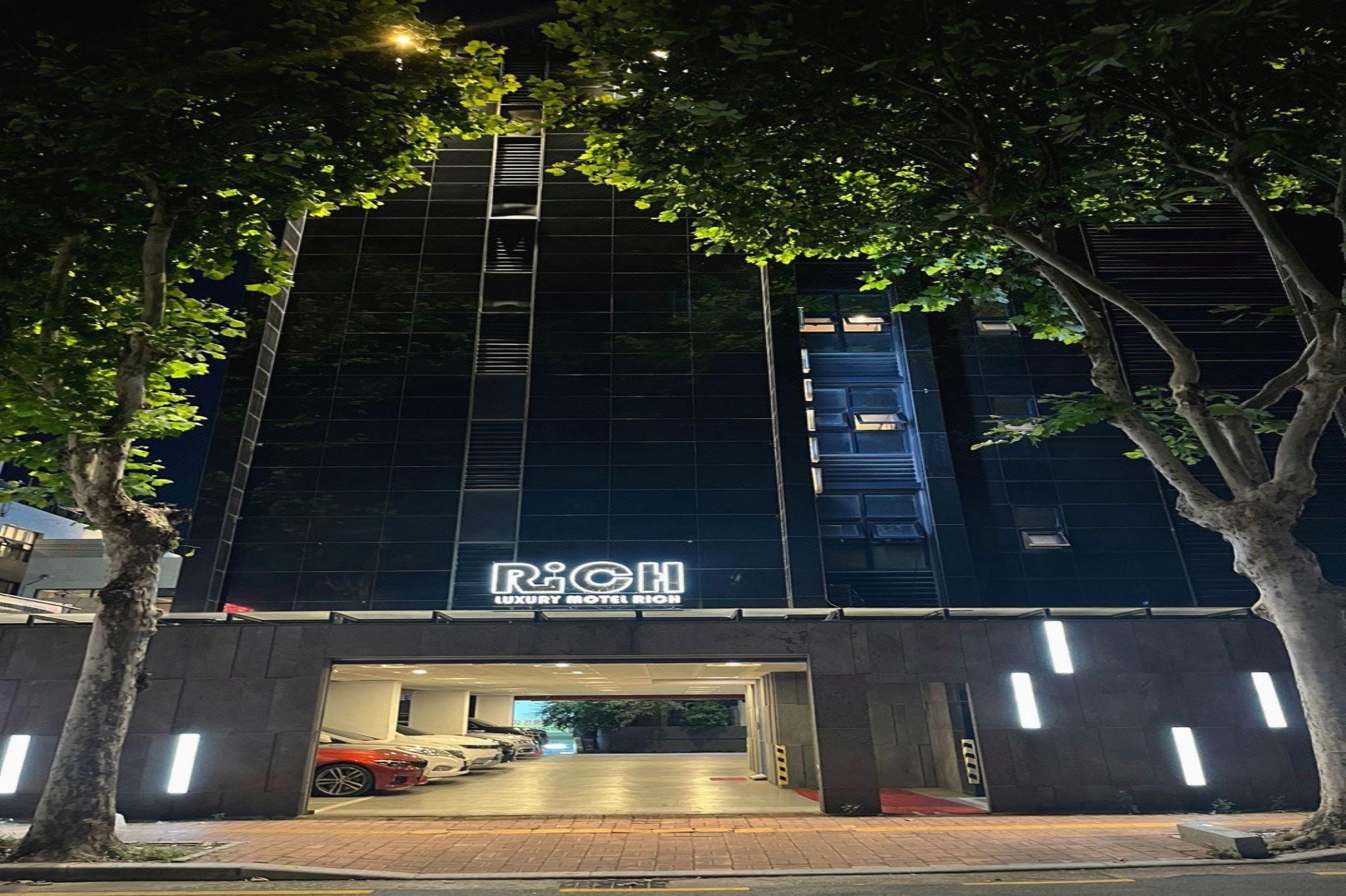 Richi Hotel 7/78