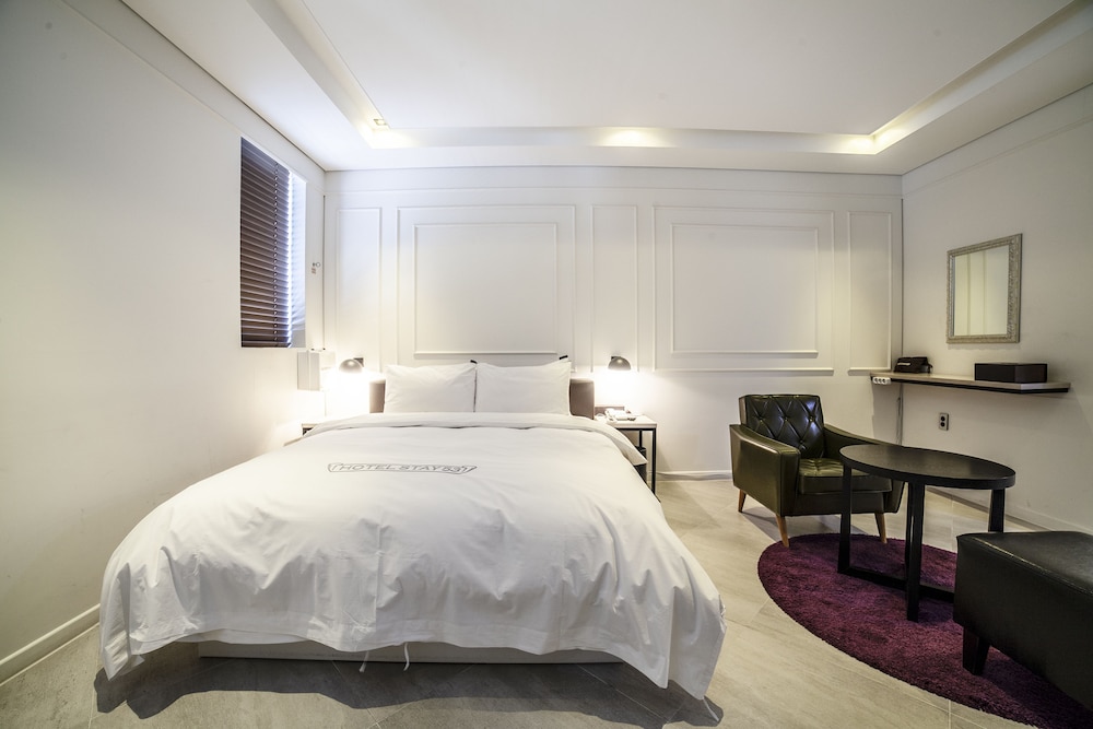Stay 53 Hotel 11/50