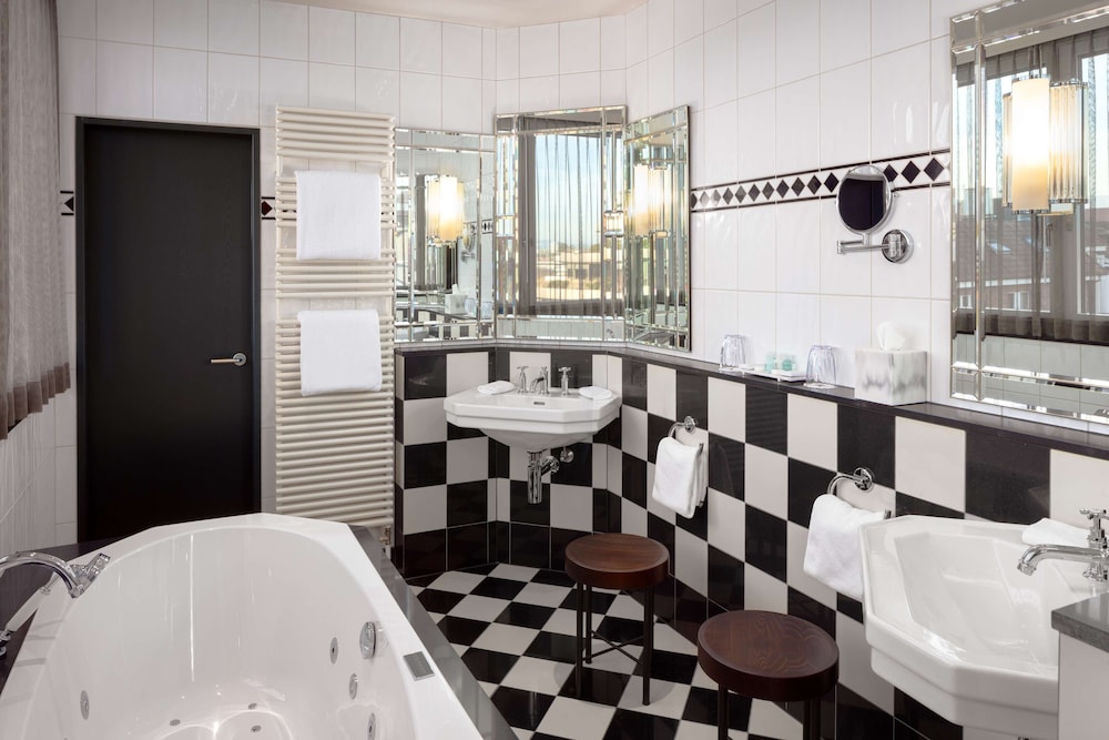 Hotel Victoria 62/62