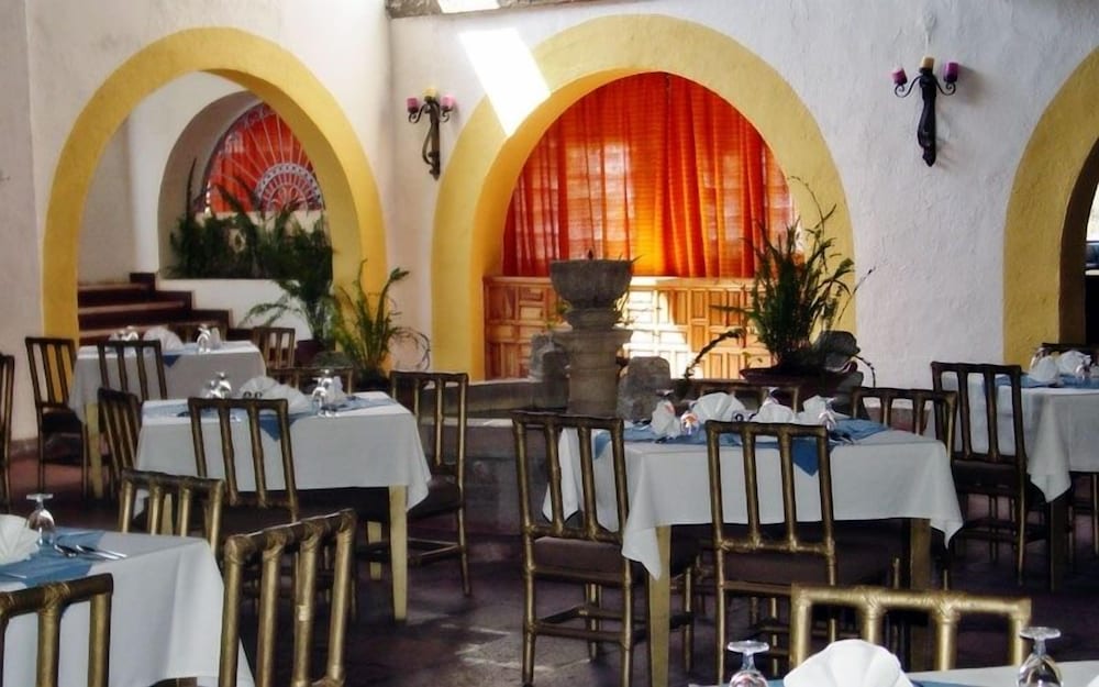 De La Borda Hotel 41/46