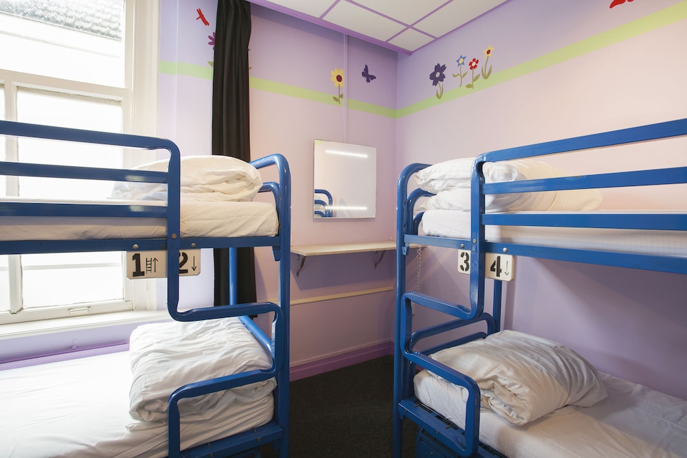 FEMALE DORM, 8 BEDS