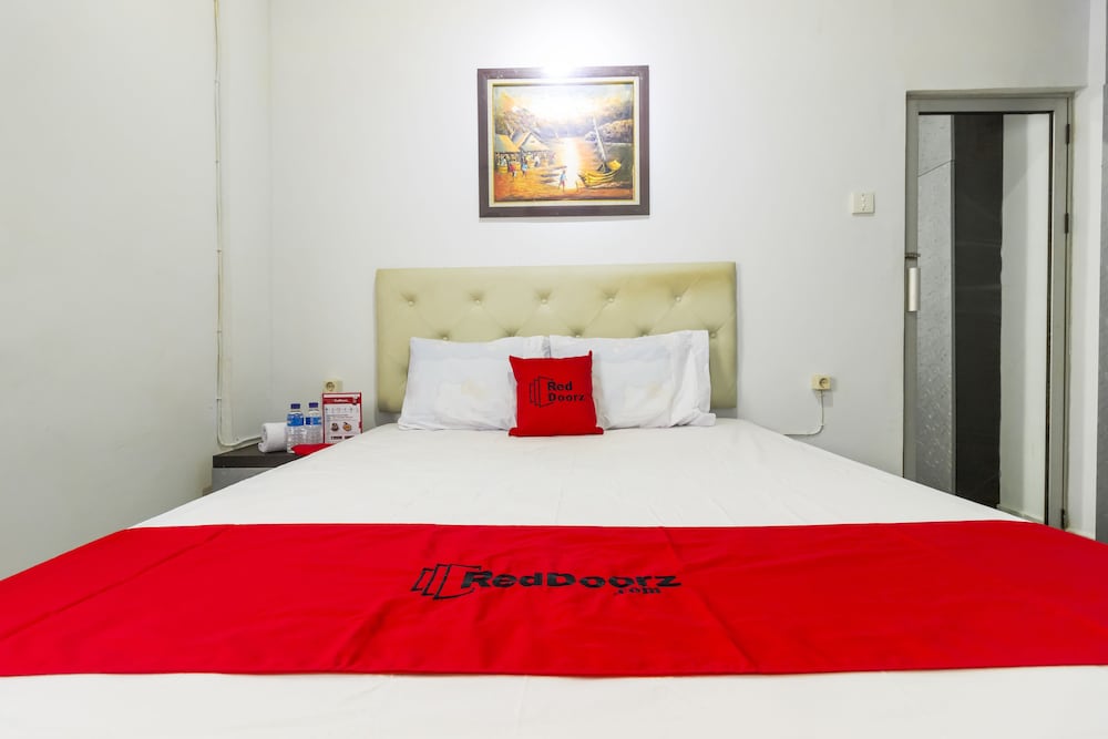Reddoorz Near Gajah Mada Plaza 2 6/27