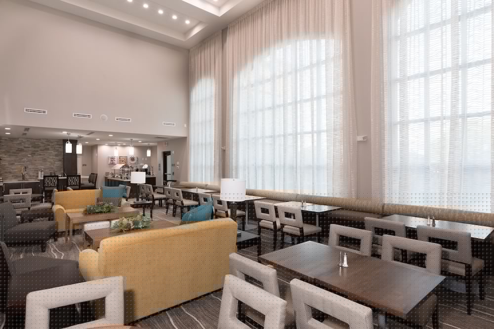 Staybridge Suites Lake Jackson 31/53