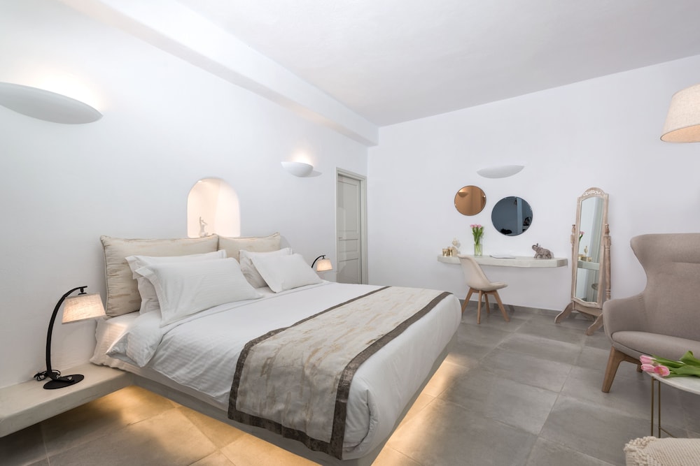 Adamant Suites - Adults Only 10/69